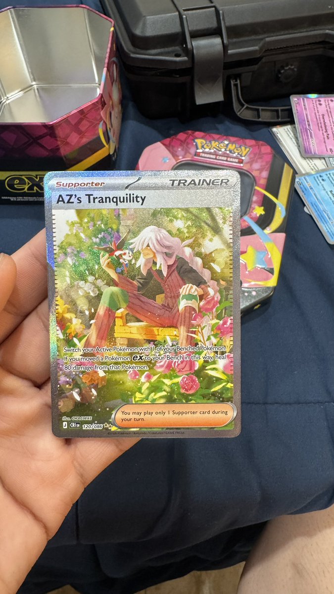 bucketface_'s tweet photo. opened one of my mega clefable tins i don’t hate it lol @Robosnocone https://t.co/aBp1vXeadT