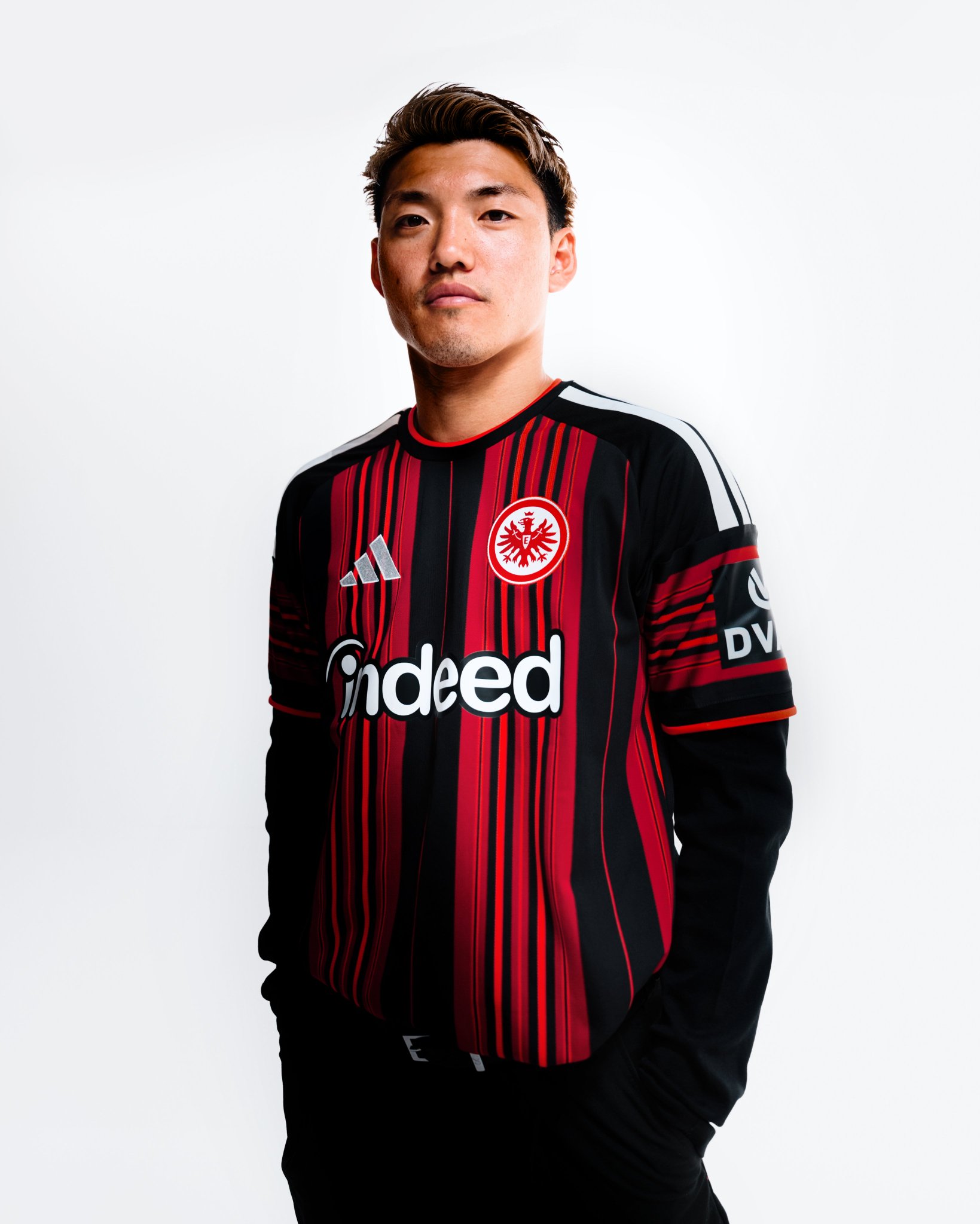 ともさん TomoSan（サッカーユニフォームの世界） on X: 