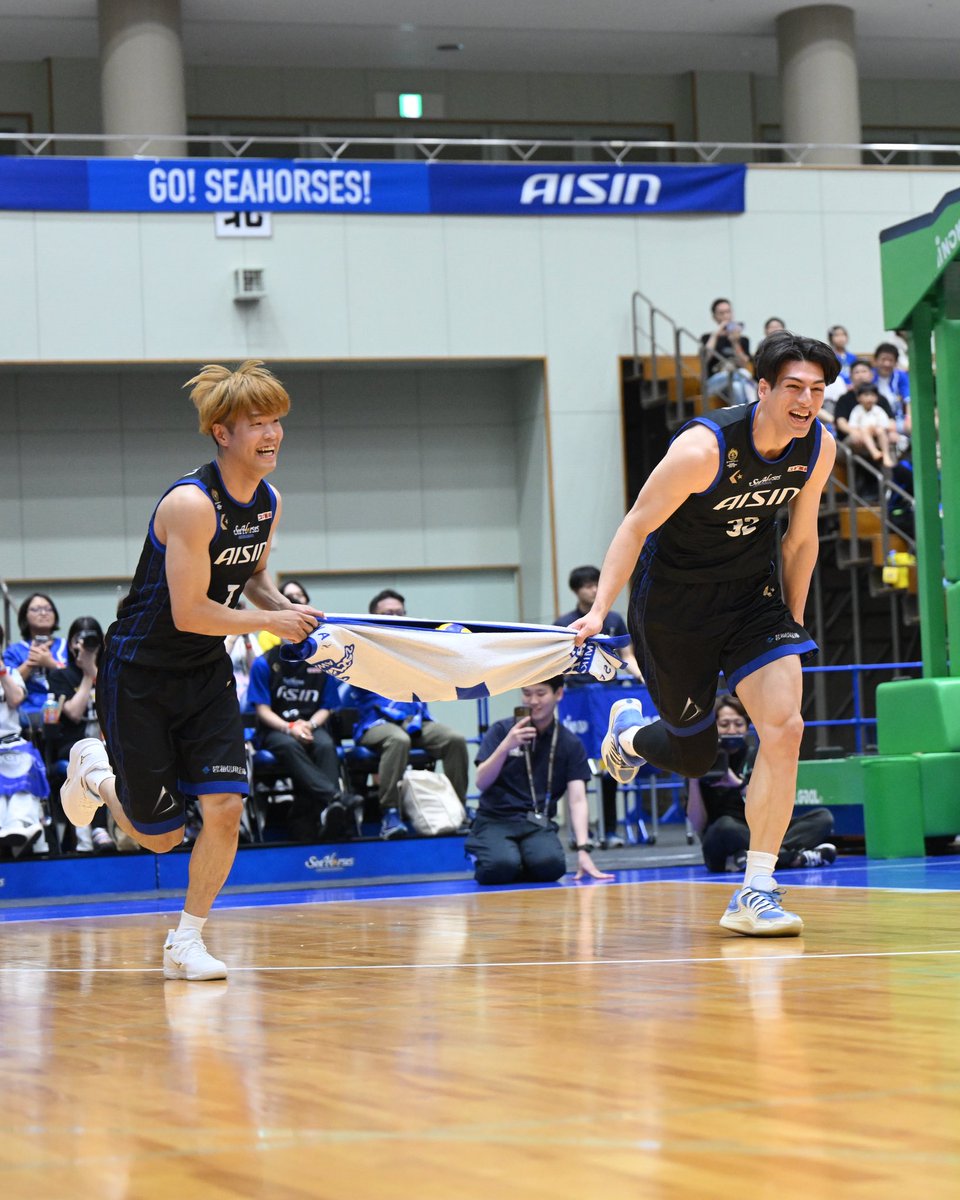 go_seahorses's tweet photo. ファンフェス2025-26📸
⑤MIKAWALIMPIC チャレンジクイズ編
https://t.co/yb3xyQRRoq

#シーホース三河
#ファンフェス https://t.co/KO7lVl0Of5