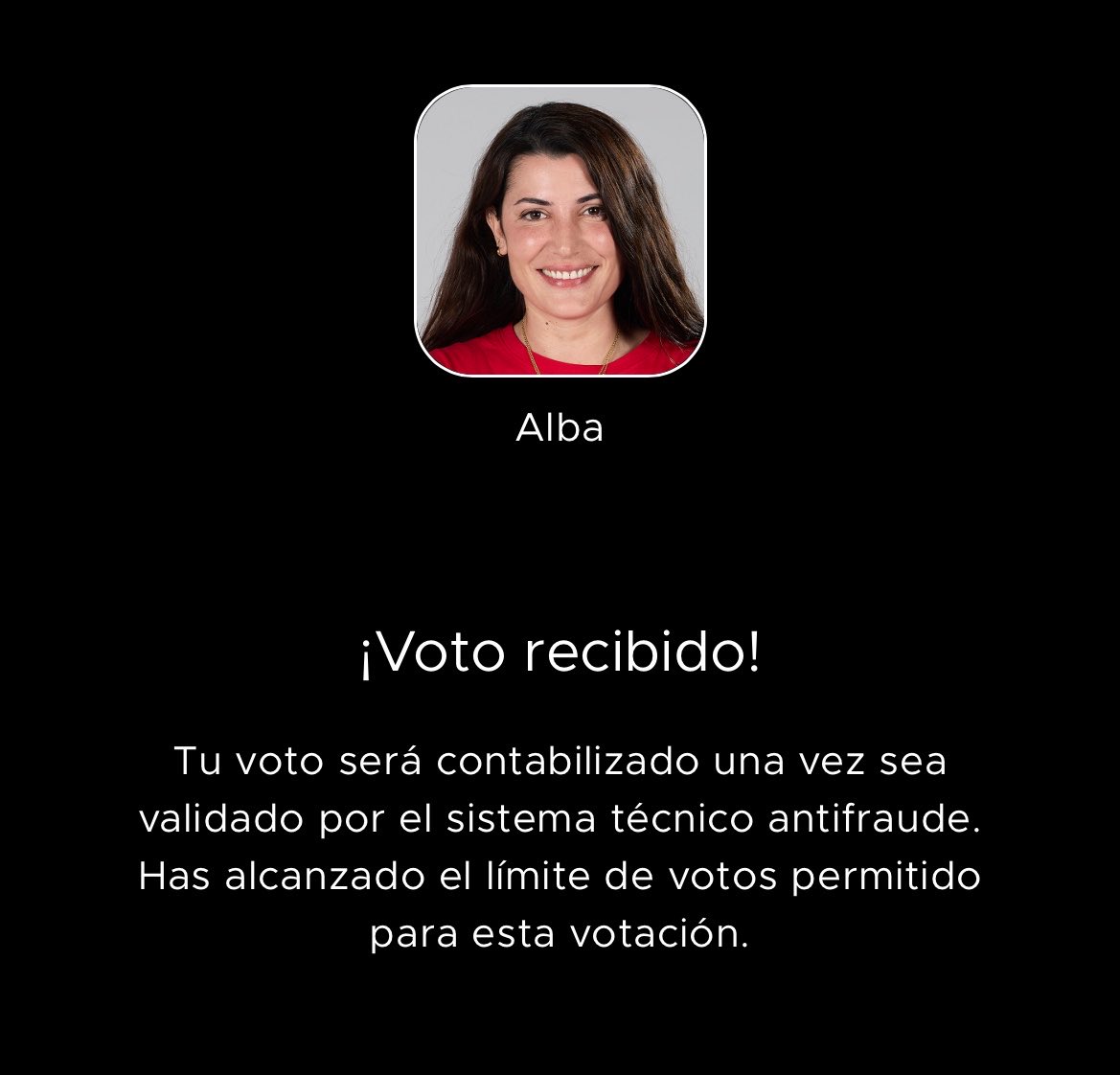 AliTShuki's tweet photo. 😘😘😘 #SVGala14 https://t.co/KMhpSeHDDi