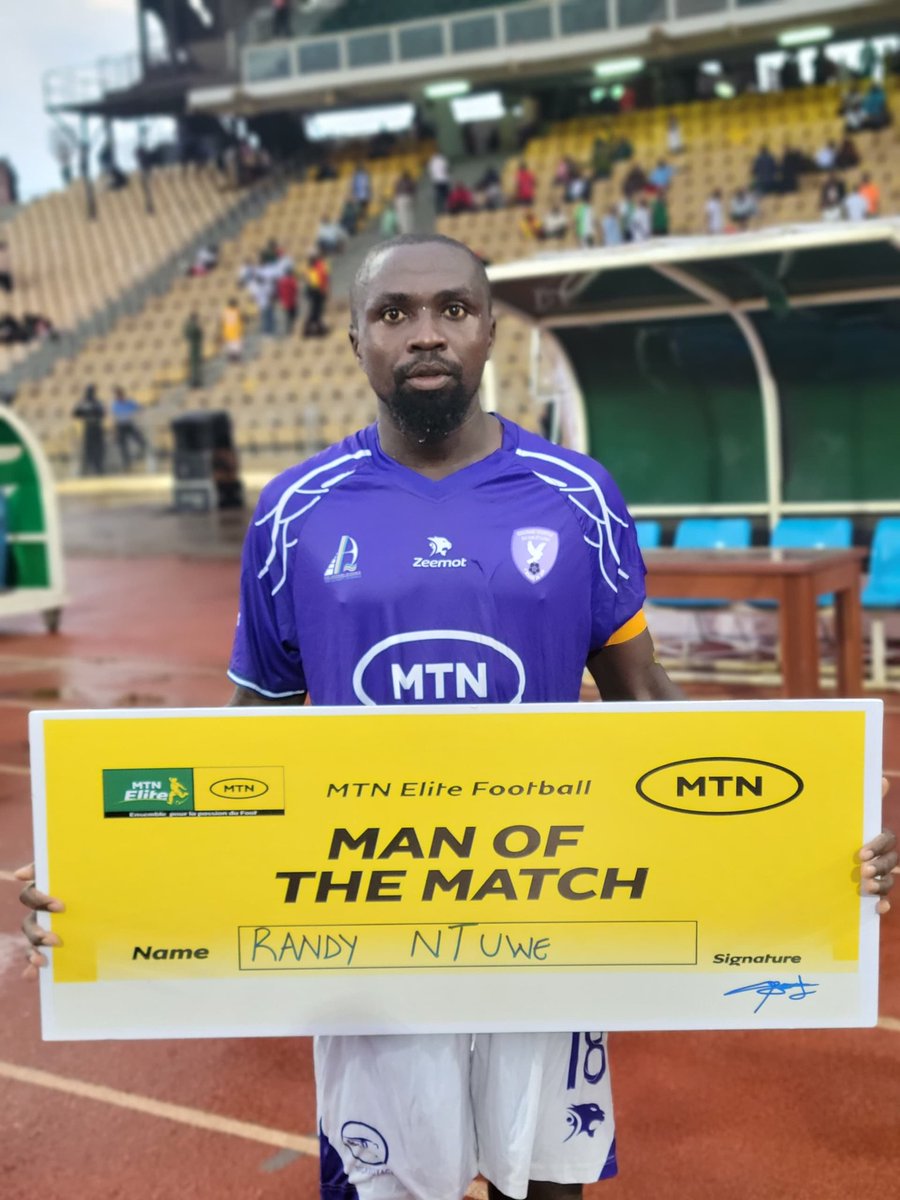 ColombeDja's tweet photo. Il a montré le chemin.

Il a frappé fort ✊🏿

Randy Ntuwe Kwalar = Homme du match 

2e but, pied gauche 3_1🔥 
Respect le Boss 💪🏻 https://t.co/iL9HW4gv8r