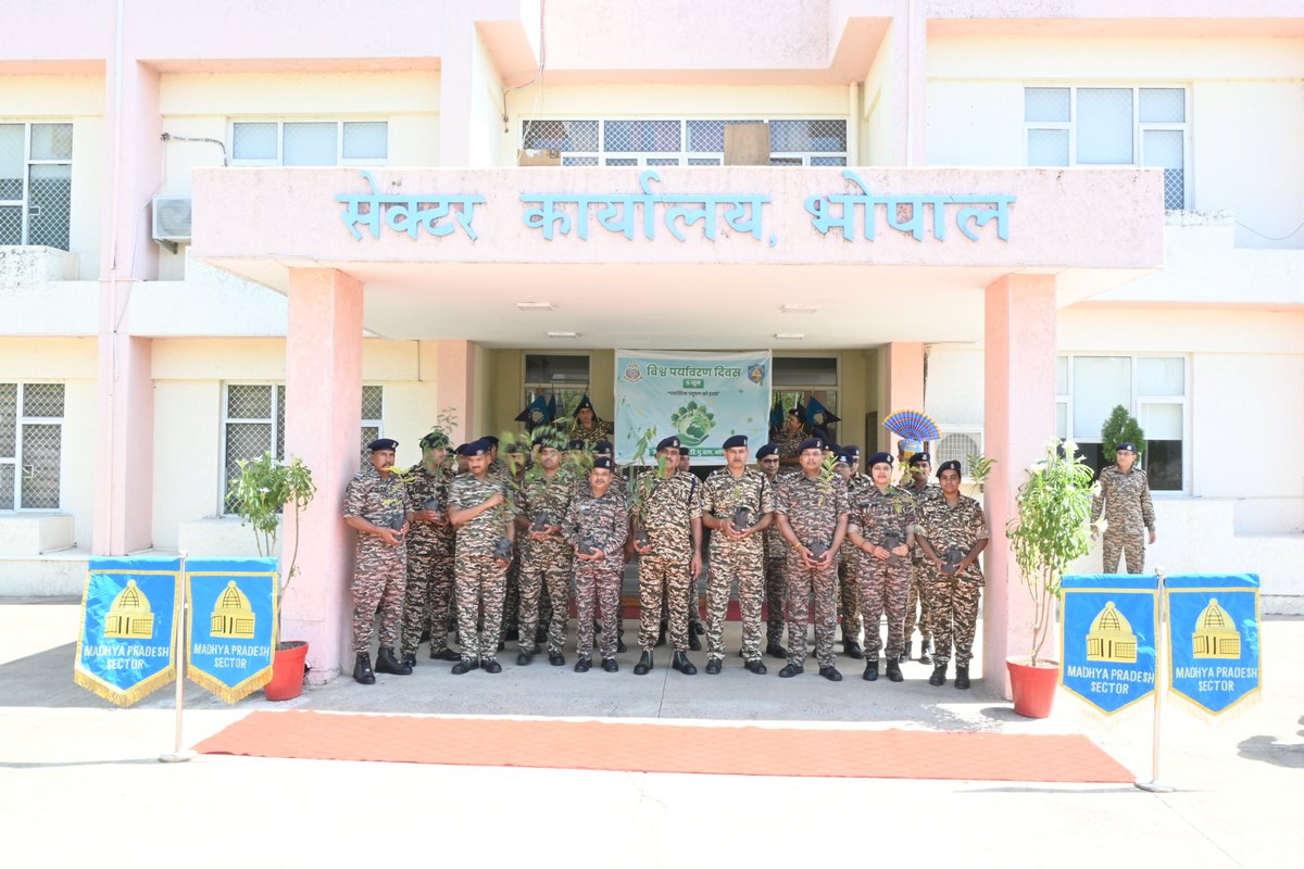 MPSECTORCRPF's tweet photo. Small action like planting a tree make big difference.
#WorldEnvironmentDay 
@crpfindia https://t.co/Ajo0UsiUdk