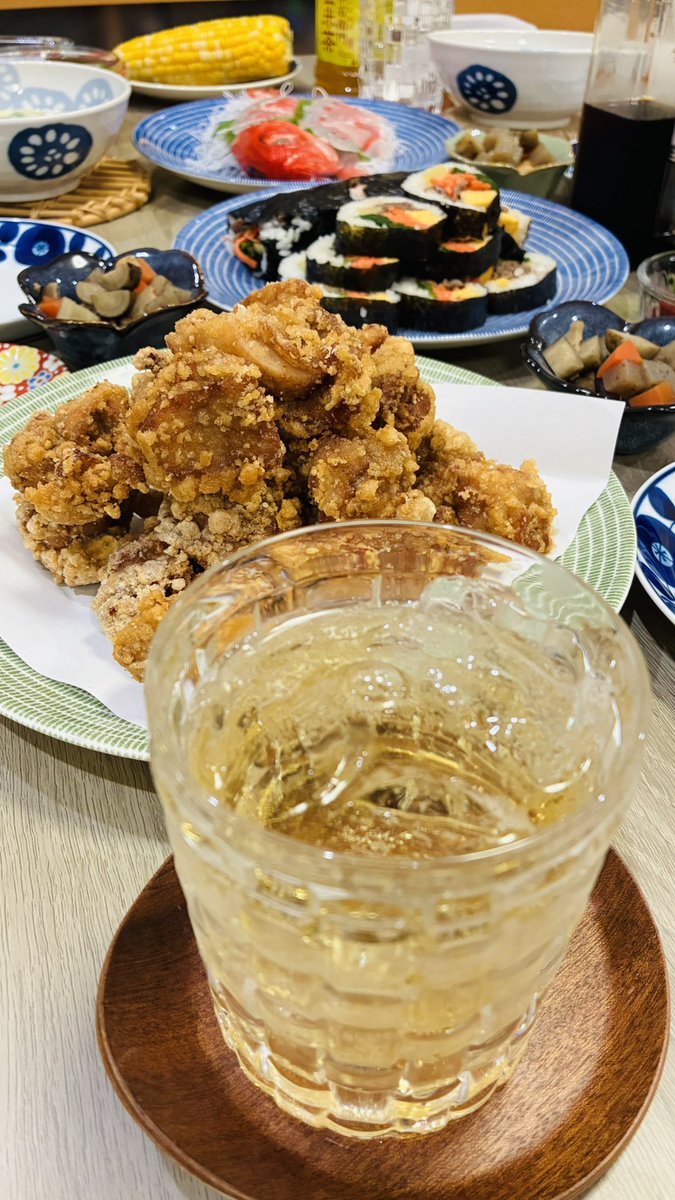 com_position_me's tweet photo. ご馳走ですね！ #teachers のハイボールでカンパイです(*ﾟ▽ﾟ)ﾉ🥃 https://t.co/7ZvPZ5oydK
