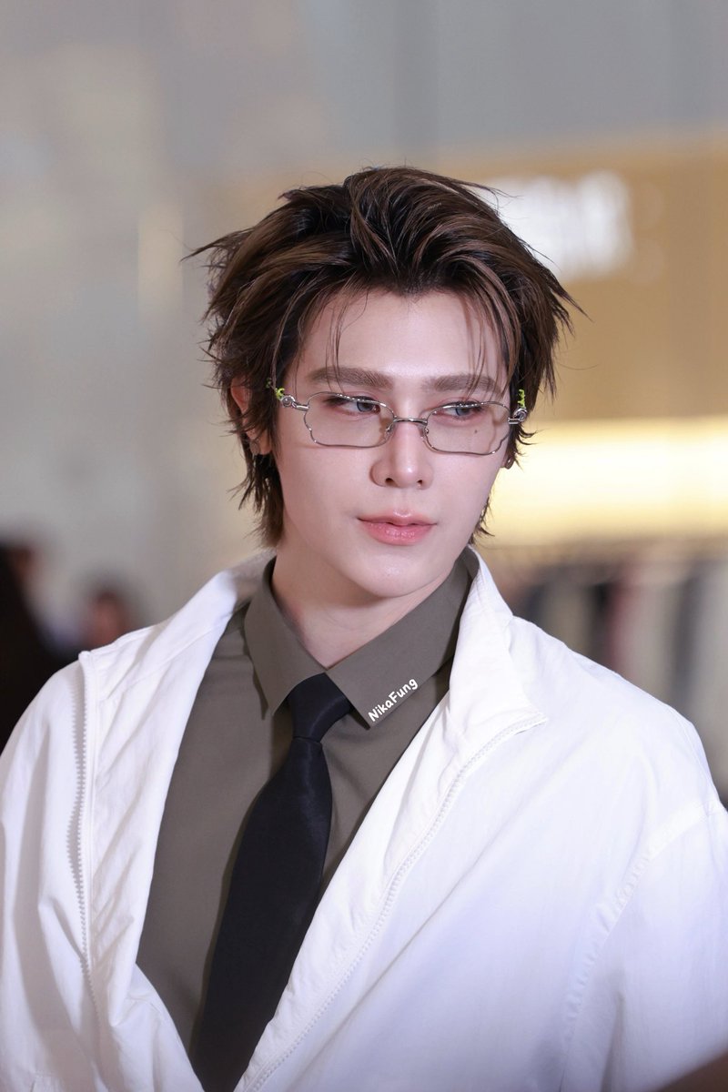 VeronicaFunggg's tweet photo. สุดหล่อไหม😎
@peatwasu 

GENTLEMONSTER x MEMINDY
#fortpeat #peatwasu 
#GENTLEMONSTER 
#GENTLEMONSTER2026         
#GENTLEMONSTER_VeggieCollection2026 https://t.co/FDLEzH8Jf5