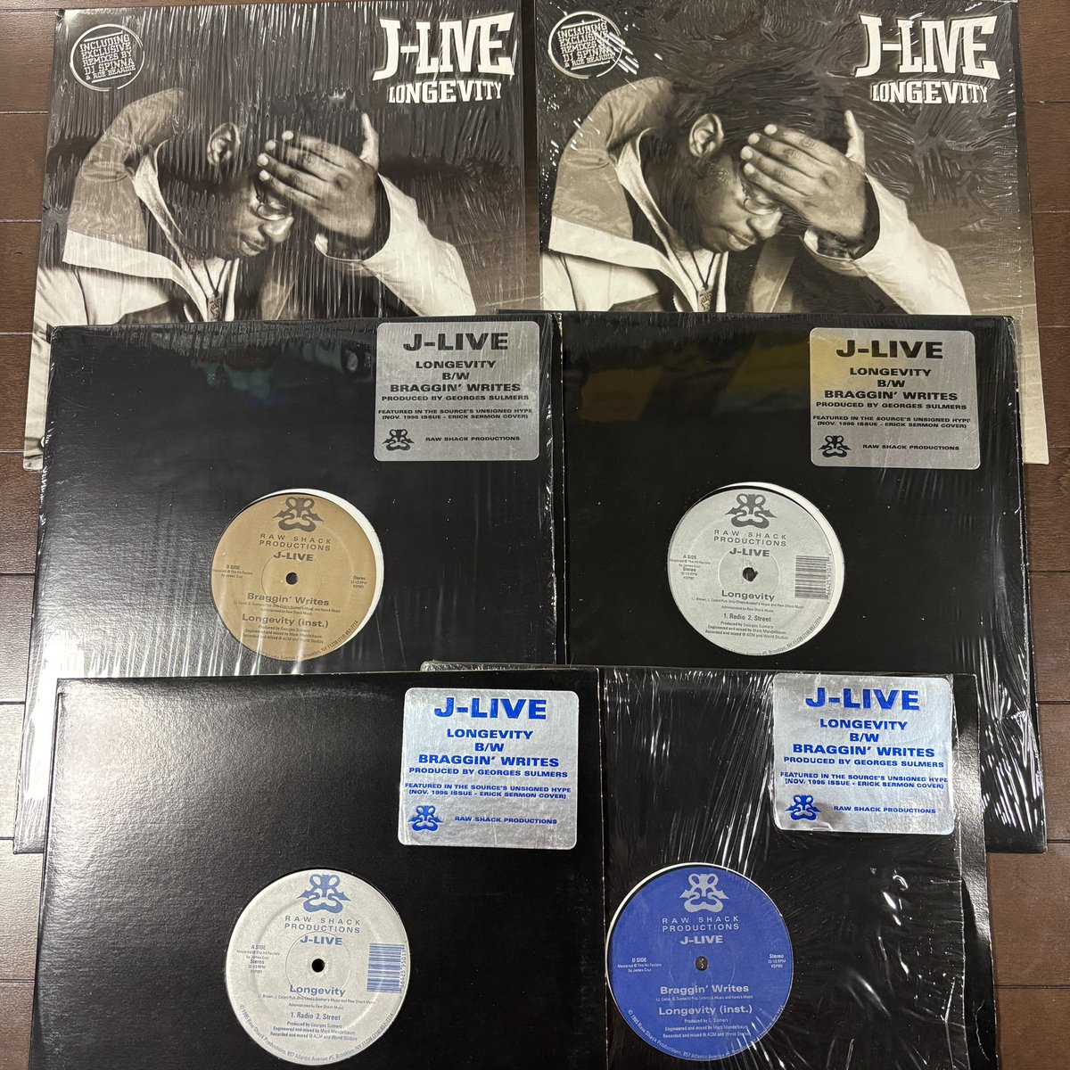 COSMICASSHOLE's tweet photo. J-Live / Longevity
インディーラップ超名盤として知られており、プレス時期によって仕様が違う。全部集めたくなりますね♪

https://t.co/UkeQBZG7mE https://t.co/YR30XMsZrA