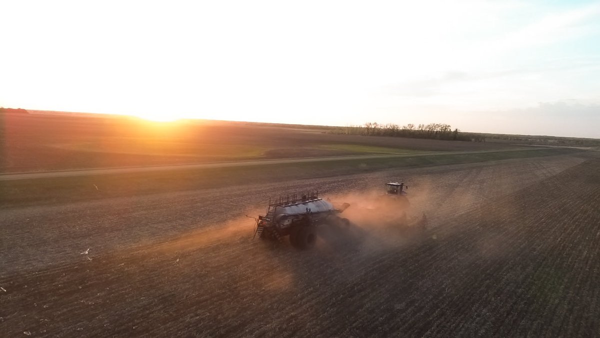 dylanbertholet's tweet photo. Sunsets on the Prairie

#explore #photo #view #outdoors @ExploreCanada @weathernetwork @TravelManitoba https://t.co/Sb4sUr6rI4