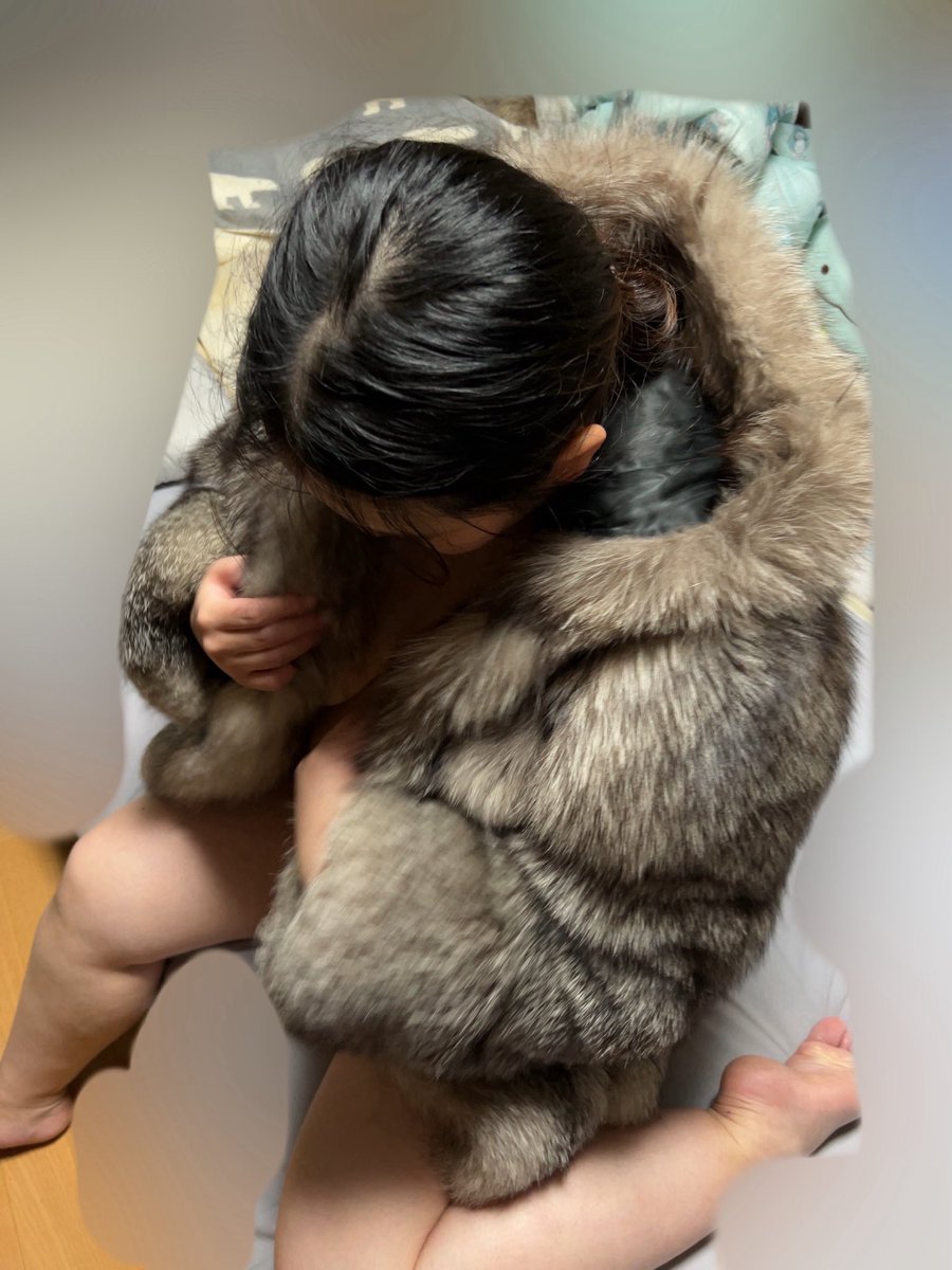 FFurlover's tweet photo. 夏でも着るよー https://t.co/aGEw3UKZdf