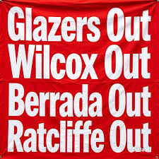 Gazelliottmufc's tweet photo. this guy is ruined everything he invests in, utd need owners who love football, proper football people who will look after out beloved football club, fuck these scum  #glazersout #ratcliffeout @manutd https://t.co/tOrRsNBvCz
