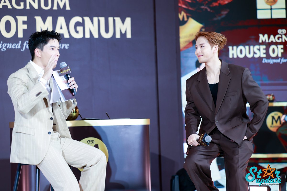webstarupdate's tweet photo. "แจ็คสัน หวัง" #JACKSONWANG ชวนฟินแบบเต็มคำกับ แม็กนั่ม โคน ชวนคนรักไอศกรีมมาลิ้มรสความฟิน กับ Make Your Own Magnum แบบจัดเต็ม!

#HouseOfMagnum #MagnumConeTrioChocolatePrestige 
#MagnumTHxJacksonWang https://t.co/UvlOmHKnnH