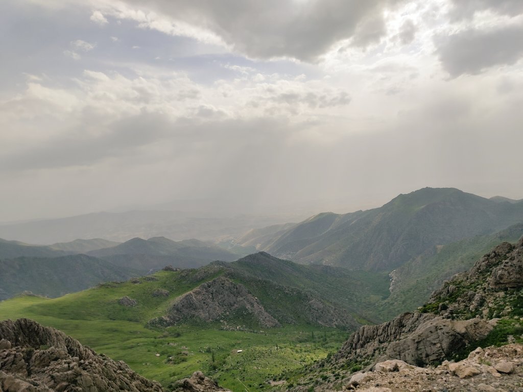 Me3rdad's tweet photo. Kurdistan, Iran https://t.co/SnQUBJKmVU