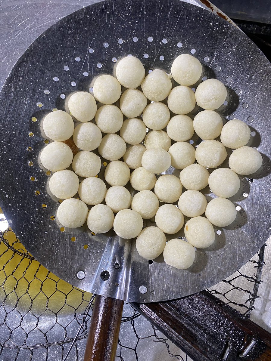monjollene's tweet photo. sudah kah kamu jajan hari ini?

my fav krn kentangnya tanpa bumbu udah gurih dan potongannya gede banget aku suka hehe https://t.co/VdtcFMjnXo