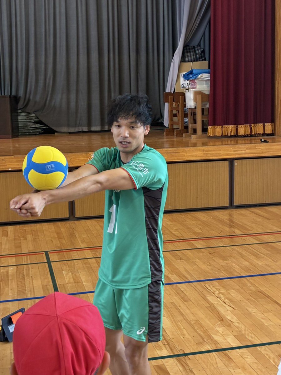 Thunders_JT's tweet photo. ⚡️社会貢献活動⚡️
6/5(金)
DOスポーツ@広島市立江波小学校🏫
#柳北悠李 #髙木啓士郎 #坂下純也 #山本将平 選手が参加しました🏐

#広島サンダーズ
#hiroshimathunders
#広島市 https://t.co/CF4CRaed96