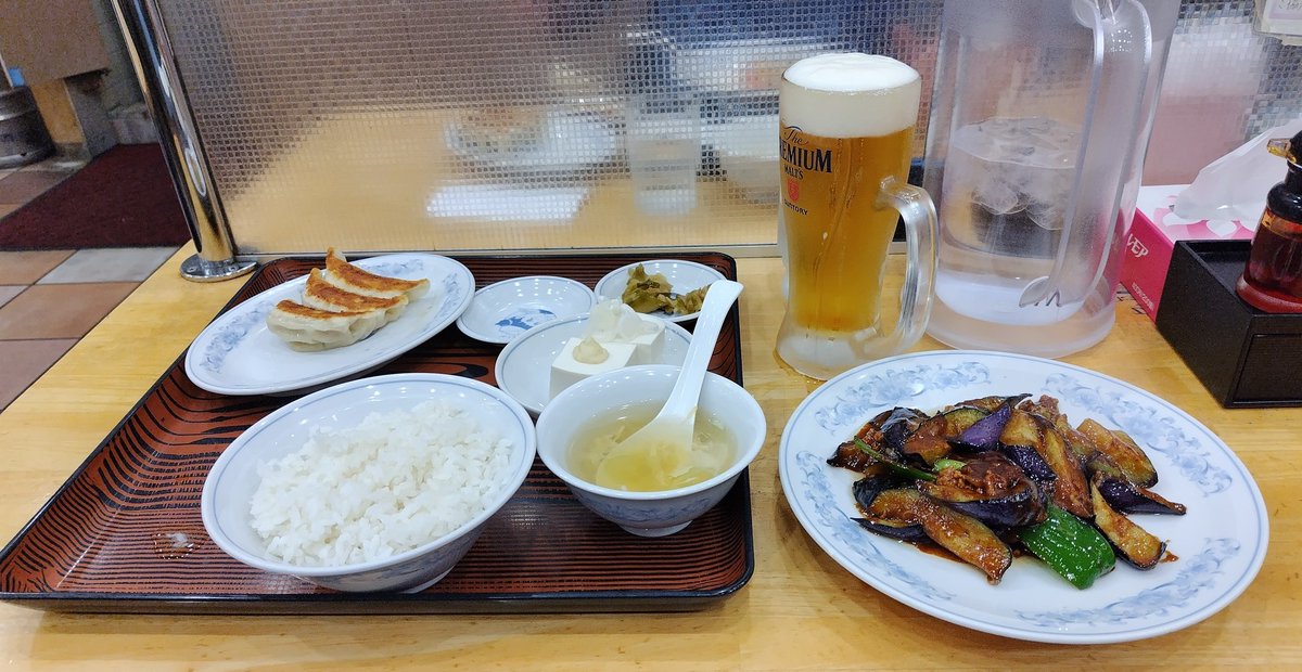 9Kimaroki's tweet photo. 今日の満州定食大好物「なすのみそ炒め」つまみは冷奴でデザートはコレも大好き、杏仁プリン、美味しくいただきました。😙
#ぎょうざの満洲 https://t.co/UN1vfMpeq3