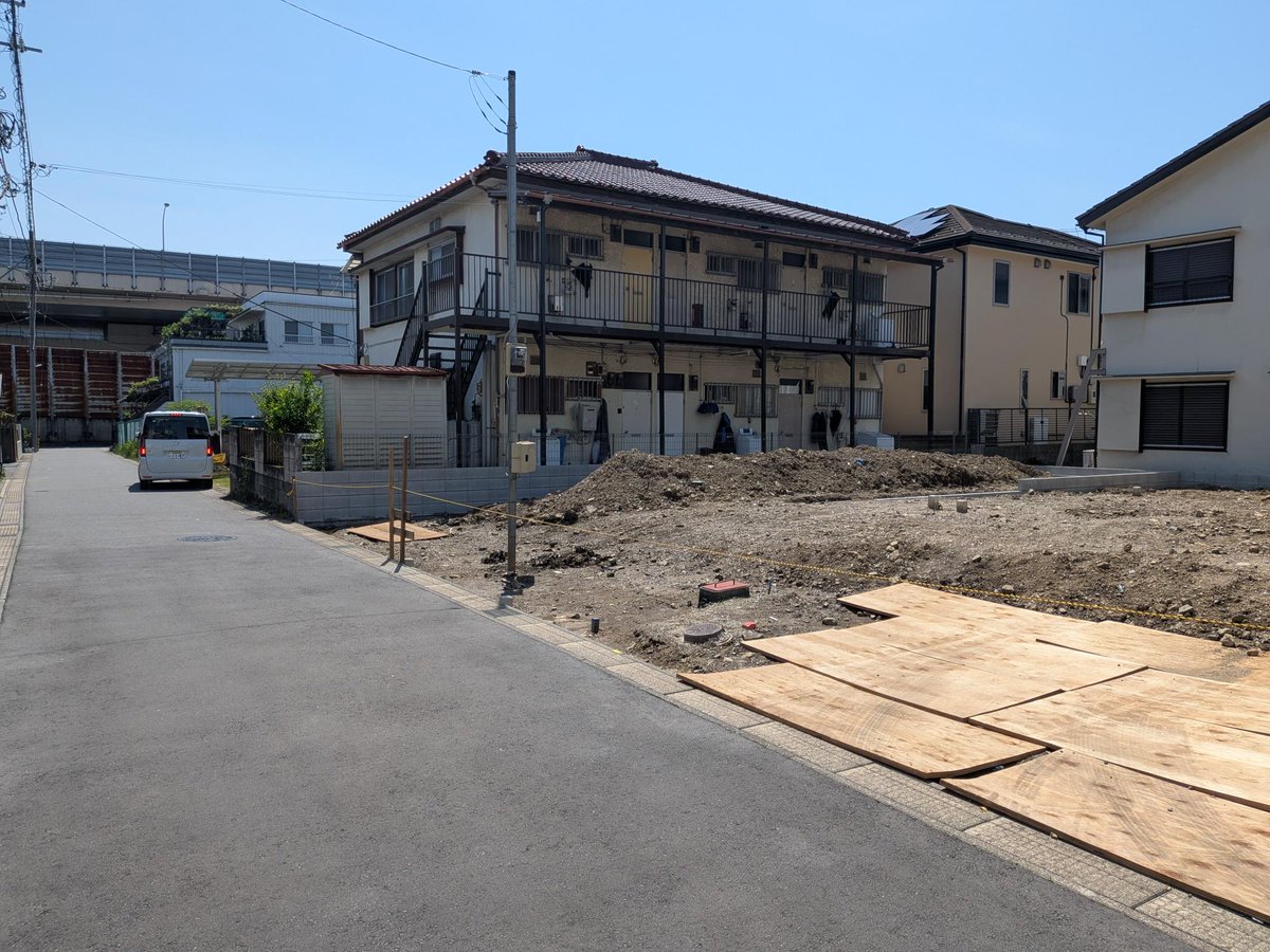 sumaihousing's tweet photo. 【ホームメイトタウン栄町：仲介手数料無料】
JR船橋駅最寄りの新築戸建
３７８０万円～４２８０万円
※今でしたら、間取り変更が可能です！
＃船橋市　＃総武線　＃京成線　＃総武快速　＃京葉線　＃遅延　＃新築戸建 https://t.co/kYgOD9Brp3