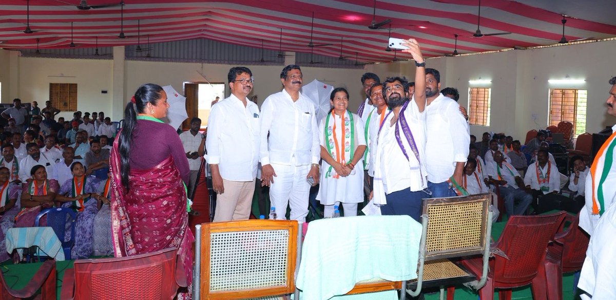 PettemINC's tweet photo. With the blessings of Lord Rama at Bhadrachalam Sri Sita Ramachandra Swamy Temple, we successfully launched our first Social Media Training Program in the Ashwaraopet Assembly constituency.

This is just the beginning. From Ashwaraopet to Adilabad, we are committed to conducting social media training across all 119 Assembly constituencies of Telangana over the next six months, empowering our grassroots teams with the skills and tools needed for effective digital engagement.

Together, we will build a stronger, more connected, and more impactful social media organization
@Bmaheshgoud6666 @revanth_anumula 

#SocialMediaTraining #Telangana #119Constituencies #DigitalEmpowerment #GrassrootsStrengthening