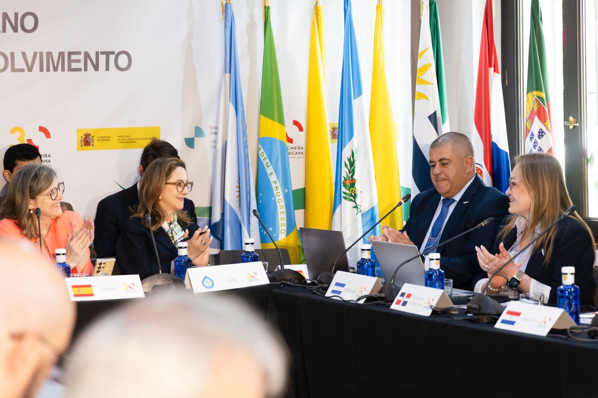 SEstadoMigr's tweet photo. 🌐#ForoMigraciones La 2ª jornada arranca con el impulso de vías seguras, ordenadas y regulares de migración

💼 Los participantes han puesto en común sus experiencias de migración laboral y movilidad circular y el beneficio para los países de origen, de acogida y toda la sociedad https://t.co/8rkMGu2qt0