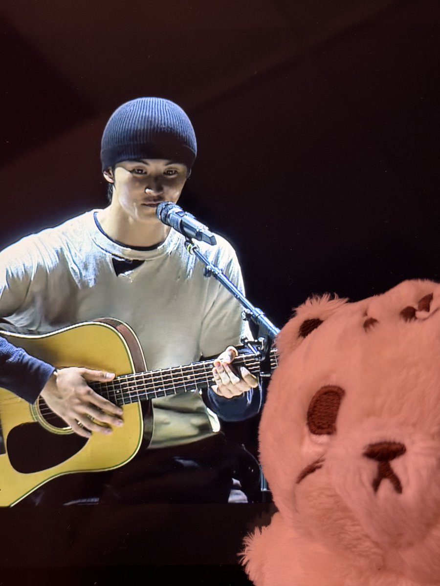 azzgif's tweet photo. Oh Mark Lee 🥹💕 

 #MarkLeexWorldEnvironmentDay https://t.co/k2yzea3kHU