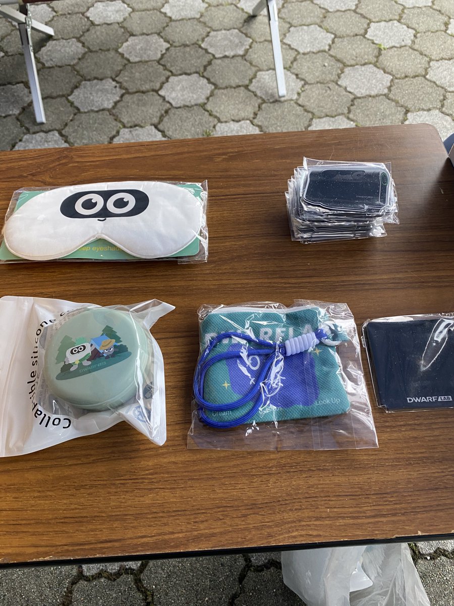 Hoshimiya_Shop's tweet photo. #smarteye 忘れたお詫びと言っては何ですが、星見屋ブースで何かをお買い上げ、あるいは星見屋サイトからDWARF3/Miniをご注文いただいたお客様にはもれなくDWARFノベルティを差し上げます
https://t.co/9U7hT0gvQD https://t.co/kns1Z8TCtO