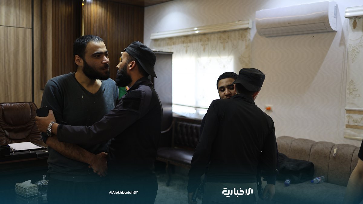 AlekhbariahSY's tweet photo. مصدر أمني للإخبارية: قوى الأمن الداخلي في محافظة السويداء تؤمن ثلاثة أشخاص كانوا محتجزين لدى المجموعات الخارجة عن القانون داخل المحافظة وذلك عقب عملية أمنية دقيقة أسفرت عن نقلهم إلى مكان آمن

#الإخبارية_السورية https://t.co/aRCCosONI6