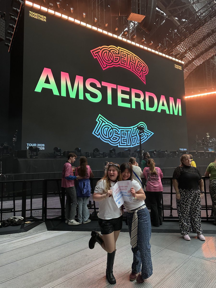 TMHTLIVE tweet picture