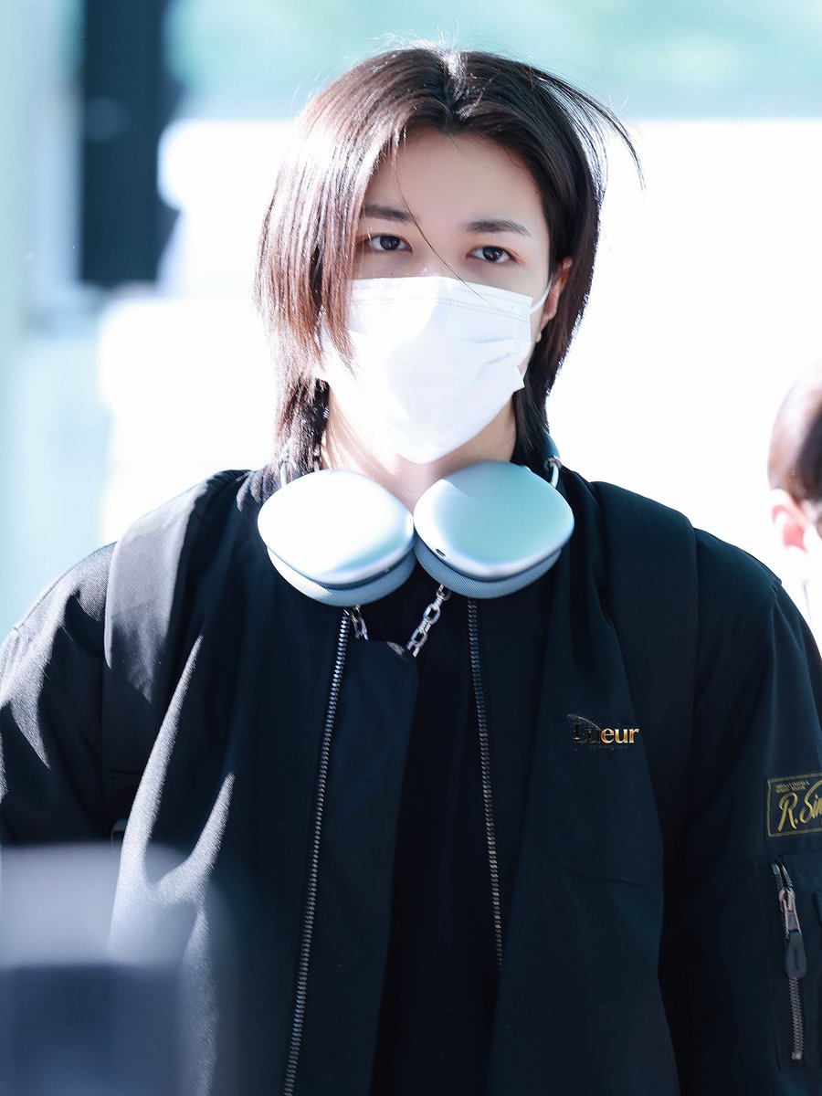 Louis_ismyLueur's tweet photo. 260605 ICN
☀️
#LOUIS #루이
#LNGSHOT #롱샷 https://t.co/qPfrMuTDiG
