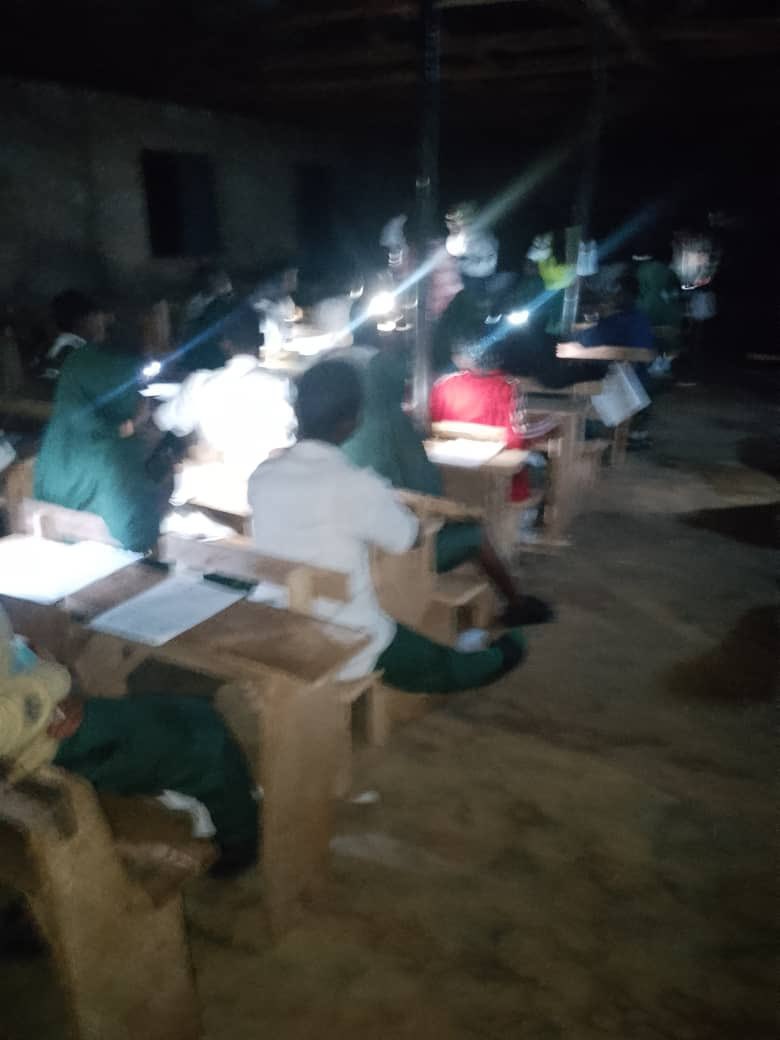 HarmlessHQ's tweet photo. Students taking WAEC exam in Oyo State, Nigeria. https://t.co/lljcuFFaHu
