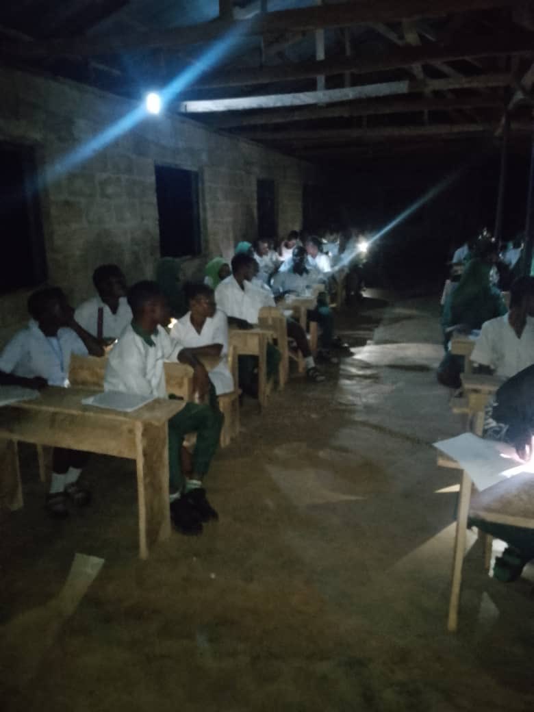 HarmlessHQ's tweet photo. Students taking WAEC exam in Oyo State, Nigeria. https://t.co/lljcuFFaHu