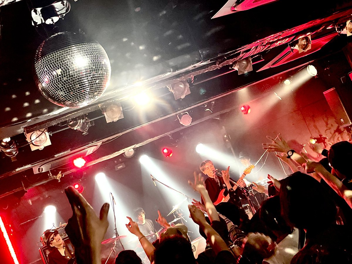 unchainofficial's tweet photo. ＼明日&amp;明後日✨／
#UNCHAIN presents 30th Anniv.
“Another departure Tour”
6/6(土) 福岡CB🎸
&amp; 
6/7(日) 広島CAVE-BE🔥

明日&amp;明後日の2公演続けて熱い夜になること間違いなし‼️
お見逃しなく👀

#UNCHAIN30th

⚠️販売期間終了間近⚠️
前売チケット🎫
https://t.co/qE7OdSDqsc https://t.co/jbU7AibpDX