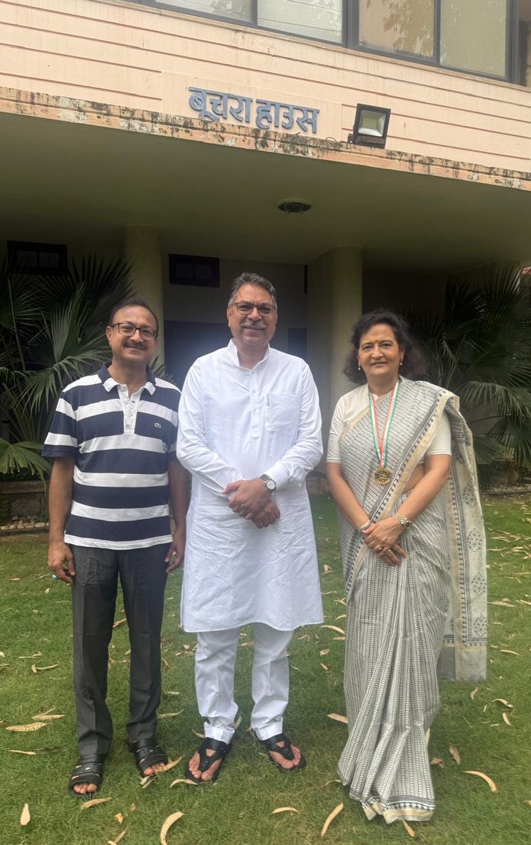 NeetaPBoochra's tweet photo. राज्यसभा चुनाव में भारतीय जनता पार्टी द्वारा उम्मीदवार बनाएं जाने पर पूर्व प्रदेश अध्यक्ष आदरणीय सतीश पूनिया जी को बहुत-बहुत बधाई एवं विजय की अग्रिम शुभकामनाएं।
@DrSatishPoonia @BJP4Rajasthan https://t.co/u3miEyl1qv