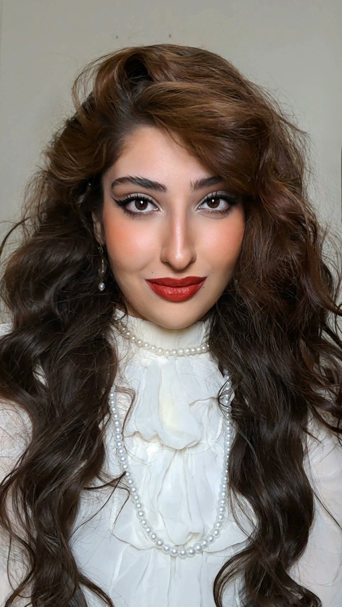 AFARIN سگ سیبیل tweet media