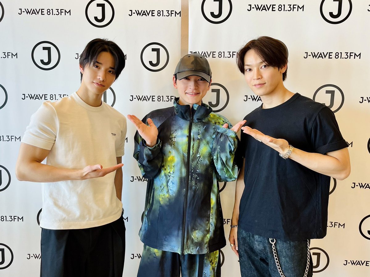dive813's tweet photo. 🔜今夜24時から #SKYHI
@FM802_PR
@SkyHidaka

⚡️ゲスト⚡️
今週は、#JIBLUE から與那城奨さんと佐藤景瑚さんが登場！✨

サッカーを愛する3人が、
それぞれのサッカー遍歴やサッカー愛を語り尽くします！
さらに7年目を迎えたJO1の現在地にも迫ります！
@official_jo1

#dive813 #FM802 https://t.co/EO3sEpH31e