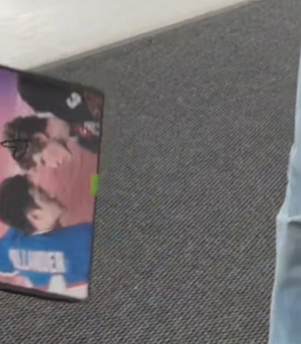 poliaax's tweet photo. someone give this man connor before he completely loses it https://t.co/E9mWtJrs3C