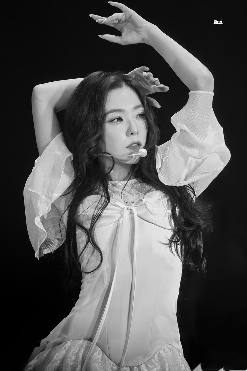B_Liz321's tweet photo. 260524 I Will Day2
Seraph🪽
#IRENE  #아이린 https://t.co/Xk16qQY96k