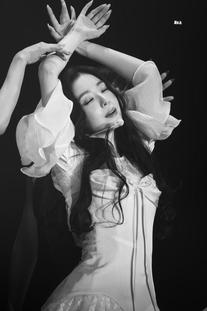 B_Liz321's tweet photo. 260524 I Will Day2
Seraph🪽
#IRENE  #아이린 https://t.co/Xk16qQY96k