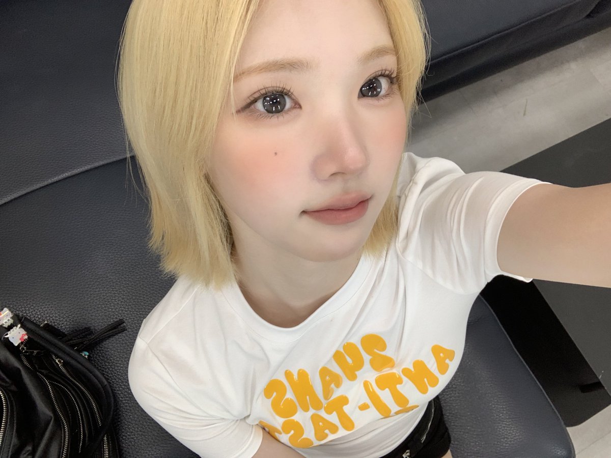 picscjiwoo's tweet photo. #JIWOO new weverse post update ｡⁠☆ #지우 https://t.co/tYE5QDgHIc