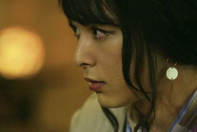 goodtimetheater's tweet photo. ちなみに同僚の松田龍平への思いを紛らわそうと、"絶対自分に気がありそうな"昔からの友人・中村倫也を呼び出すシーンもかなり生々しくて好き。。この中村倫也、可愛すぎる。。 https://t.co/DRu5PIMbdh