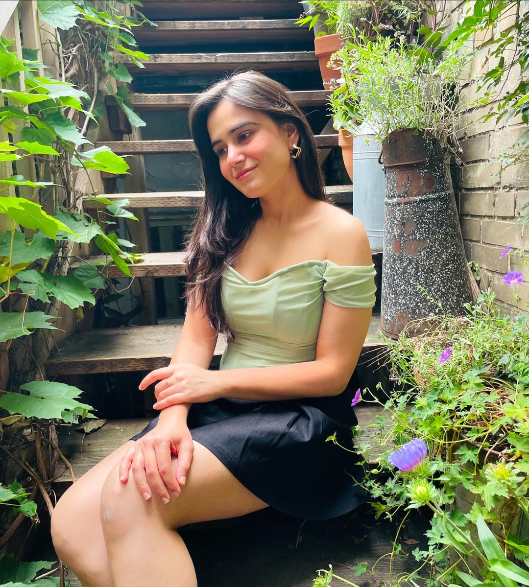Raghvika_'s tweet photo. The desire to be loved is the last illusion. Give up and you'll be free. https://t.co/ccdw8IgHiH