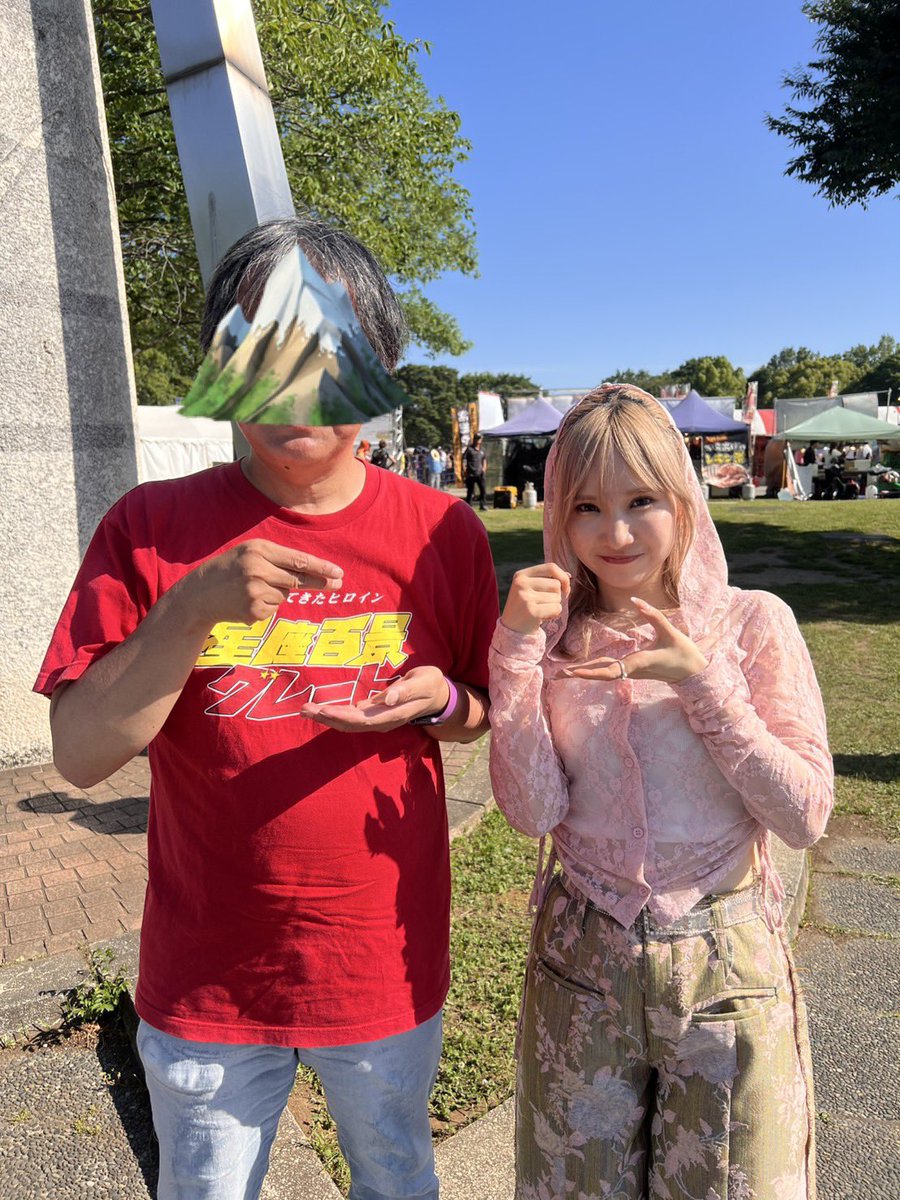 Gelda6673's tweet photo. 2026-05-30
キッチンカー美味いもん選手権@レジデンシャルパークSHOWA
初めてPrinkのおふたりと撮らせて頂きました😊
暑い中ライブお疲れ様でした
諸事情により二部は見れず💦
#Prink #AYAE #MAI https://t.co/lmwTZ7utX4