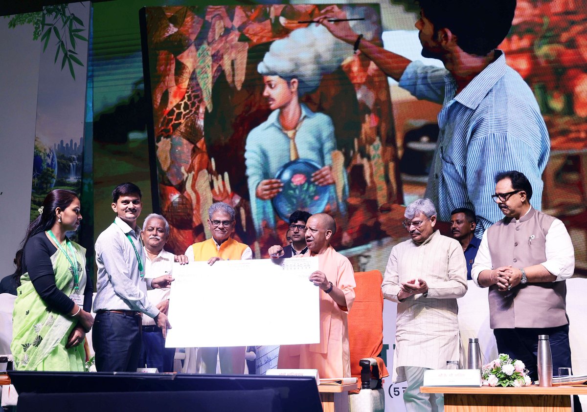 myogiadityanath's tweet photo. https://t.co/gACtpGQ413