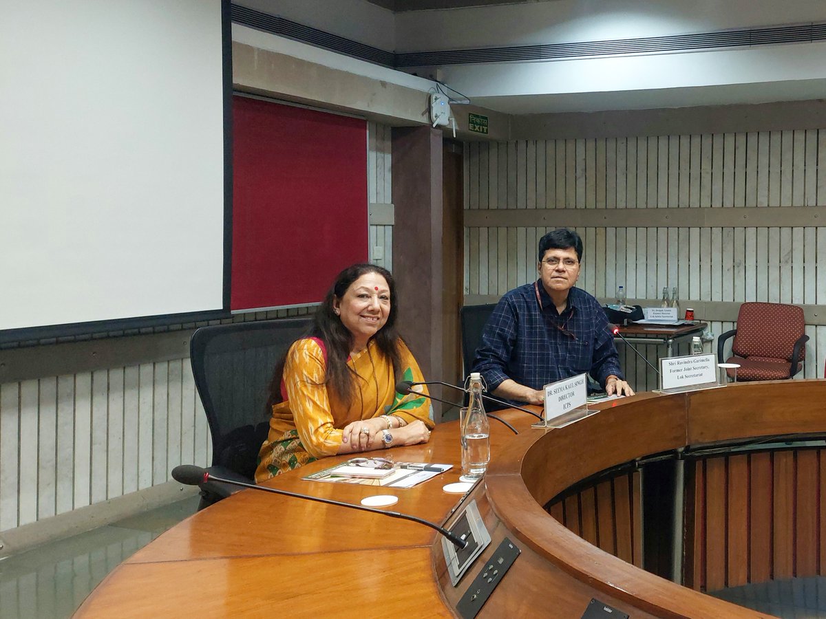 icps_newdelhi's tweet photo. Today ICPS conducted programme on "Empowering Officers with knowledge about Constitutional Values and Duties" for IRHS probationary medical officers.  #ICPS #programme #ConstitutionalValues https://t.co/y1FuvinhmV