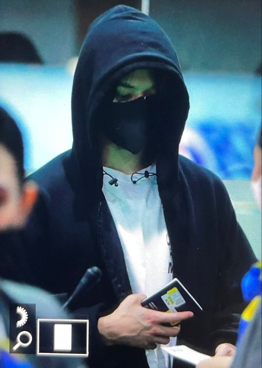 meemomilkers's tweet photo. adding him to my collection of dark and twisty minho https://t.co/0Nc7fqWcRq