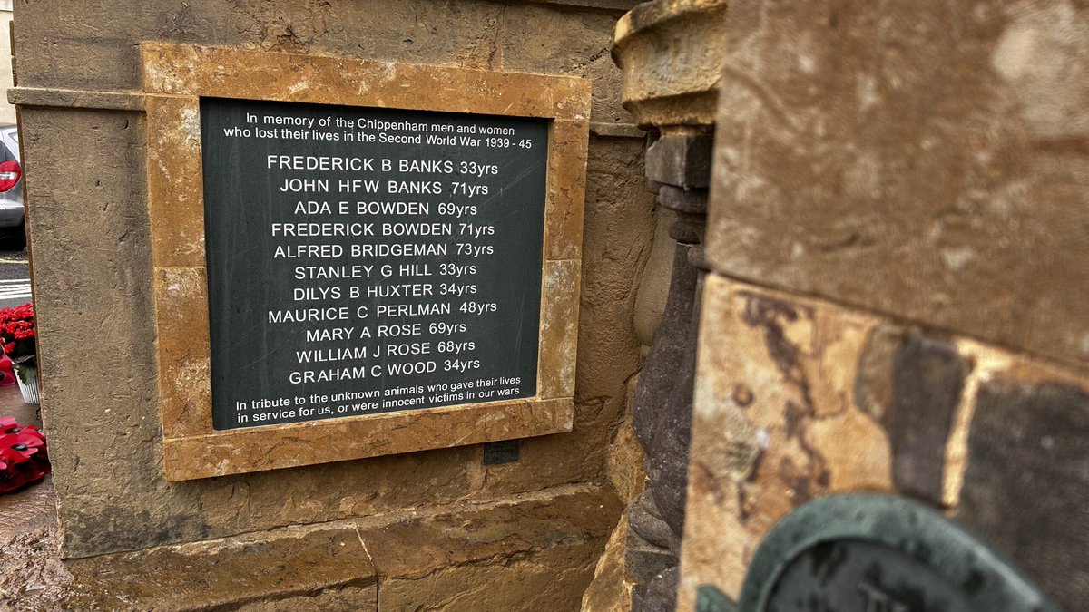 Warmemoria52861's tweet photo. Chippenham War Memorial - https://t.co/42BRa9QeQf War Memorial Stories is a methodical digital archive dedicated to preserving the personal narratives behind local war memorials. #WW1 #Chippenham #LestWeForget https://t.co/DESXhLlqVA