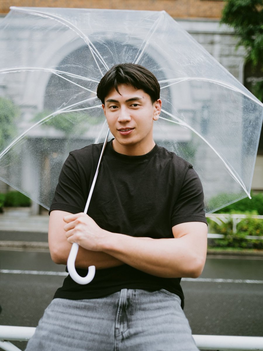 voguejp's tweet photo. クィア研究に出合って想像力を持てた。

フーウェイ ( @myhuwei )の現在地──インタビュー前編はこちら。 https://t.co/rp61wkgVLC https://t.co/E4cnGZZAsE