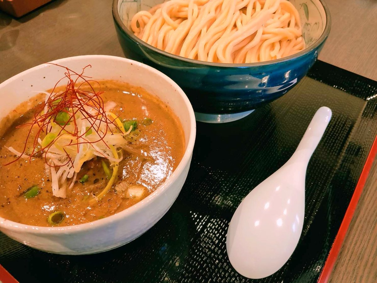 tsukekuro's tweet photo. お昼にご来店の皆さまありがとうございました😊

本日6月5日（金）夜営業始まりました🦸💥

18:00〜20:30（L.O20:00）

ご来店お待ちしております🙇 https://t.co/q8uyuCsxgC