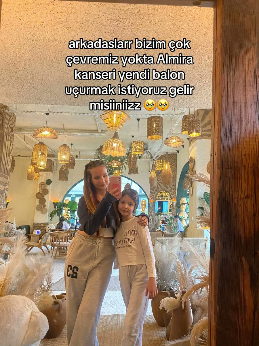 onedio's tweet photo. Kanseri yenen minik Almira için 14 Haziran’da Beylikdüzü’nde balon uçurma etkinliği düzenlenecek:

“Arkadaşlar bizim çok çevremiz yok, Almira kanseri yendi balon uçurmak istiyoruz. Gelir misiniz?” https://t.co/HyfaRKimnt