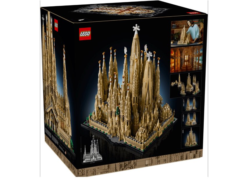 futurenote2040's tweet photo. LEGO 史上最大套組，聖家堂正式登場

丹麥玩具公司 LEGO 推出品牌史上規模最大的套裝——聖家堂（Sagrada Família），總零件數高達 12,060 片，售價 799.99 美元，日本售價為 129,980 日圓

LEGO 也特別模擬了巴塞隆納實際光線穿越彩繪玻璃的效果，讓模型展現出一般樂高建築系列較少見的光影體驗。 https://t.co/R4xDw93QMs