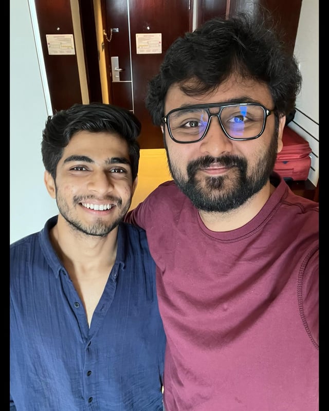 CulerEric's tweet photo. നന്നായി പഠിച്ചായിരുന്നേൽ ചിലപ്പോ കാസ്റ്റ് റിസർവേഷൻ ഒരു slandering angle കൊണ്ട്വരേണ്ട കാര്യം ഇല്ലായിരുന്നു അഭിനവ് സുന്ദർ നായക്കെ.

Such a problematic film. Mid mid mid 🫠🫠🙏🏽
പടം വടക്കോട്ട് സംവിധായകന്റെ തള്ള് തെക്കോട്ട്. 

#MollywoodTimes https://t.co/OuB0WsGpgk