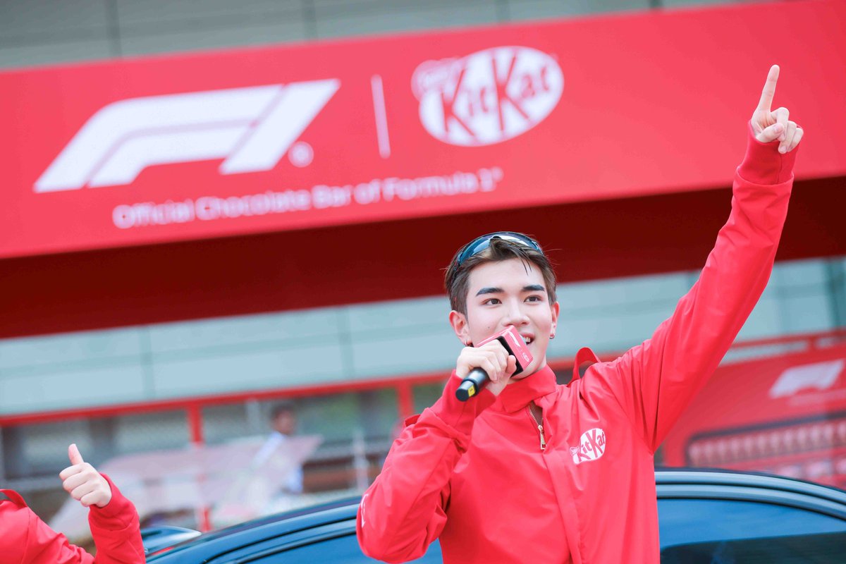 myparadise1821's tweet photo. หล่อ เท่ สวย น่ารัก สดใส ยิ้มหวาน มีเสน่ห์ จบครบหมดในคนเดียวจริงๆ🍫❤️‍🔥

FOURTH X KITKAT F1
#KitKatTHxFourth https://t.co/JWMXpa2u7p
