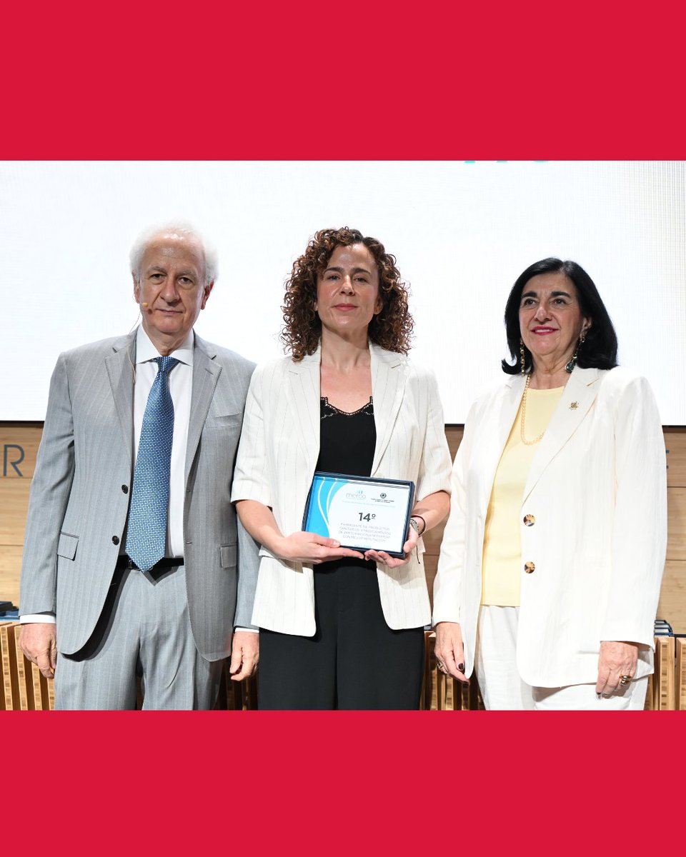 proyectoGESTO's tweet photo. ¡Enhorabuena, @Hollister_inc!🎉

@CGEnfermeria le ha reconocido como uno de los Mejores Fabricantes de Productos Sanitarios y Medicamentos de Prescripción Enfermera 2025.

Cristina García, Marketing Manager de #Hollister recogió el galardón.

#CGE #Merco #MercoEmpresas https://t.co/rTU6ZeWDhE