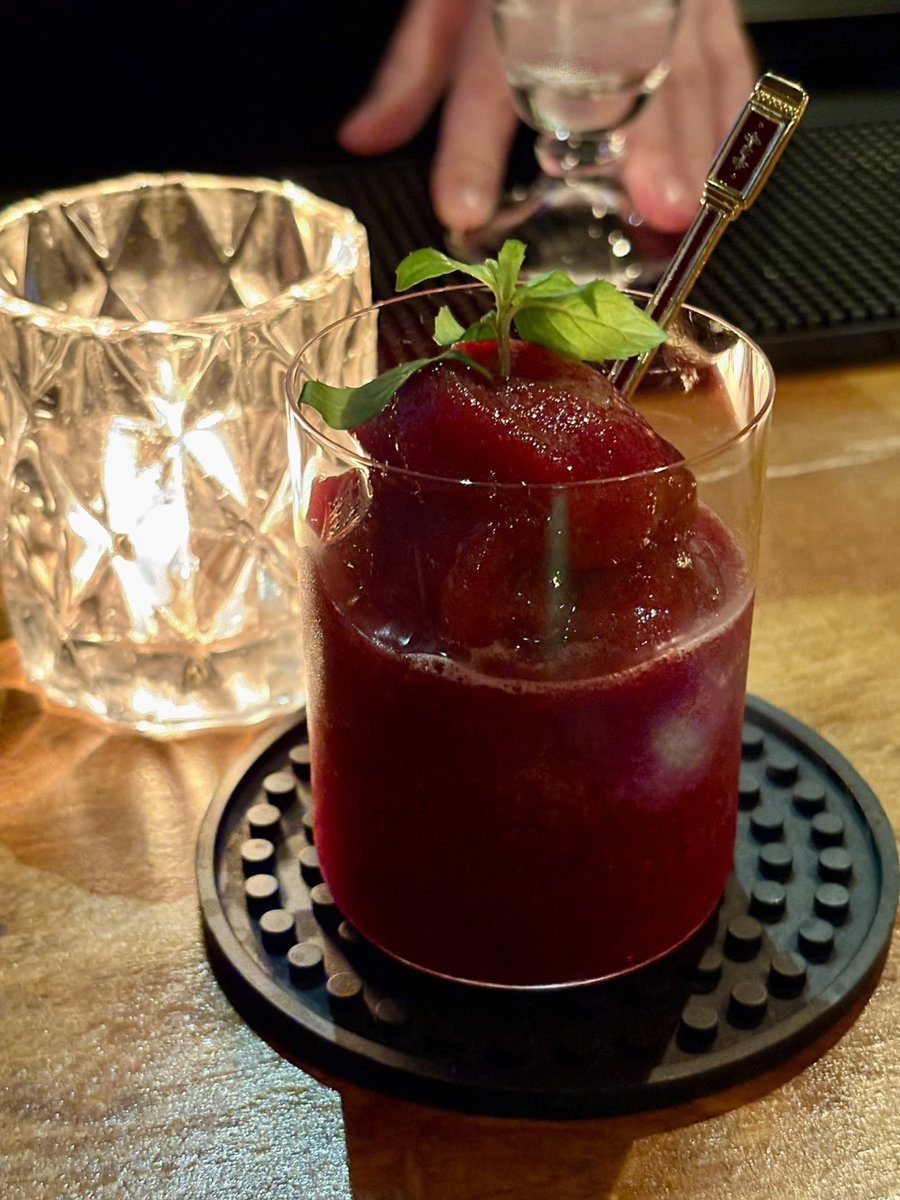 BarMistel's tweet photo. Bar Mistel OPEN🌿

18:00〜 takumi＆たいせい

~ Recommend fruits ~
🍐いちじく 愛知県
🥝ルビーレッドキウイ
🥝イエローゴールドキウイ
🥭パッションフルーツ

~ Special food ~
ケイジャンチキン🐔

ワイン🍷クラフトビール🍺
セレクトシガー🕯️ミュージック🪩

本日もご来店お待ちしております🕴️ https://t.co/QSYXli9UK6